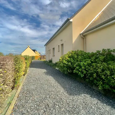 Family - Aux Portes De L'histoire * Tour-en-Bessin