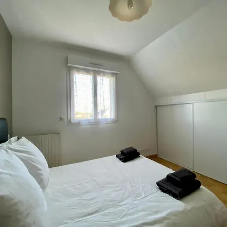 Family - Aux Portes De L'histoire *