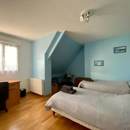 Family - Aux Portes De L'histoire Tour-en-Bessin