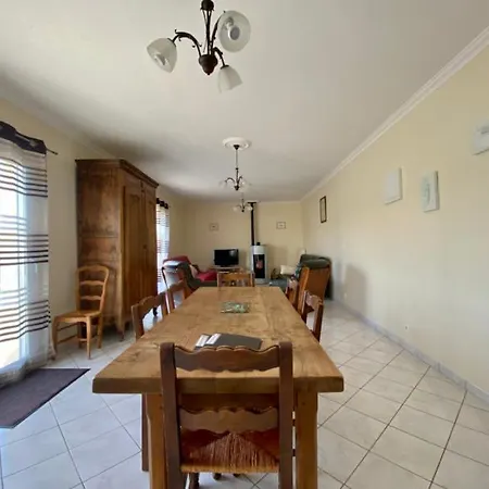 Family - Aux Portes De L'histoire