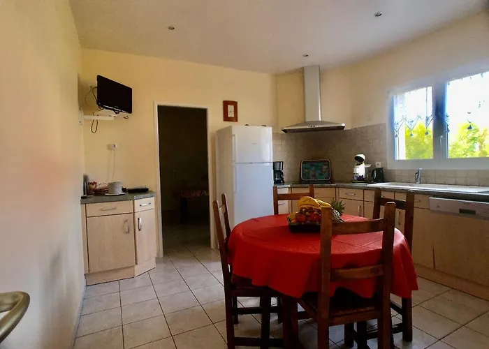 Family - Aux Portes De L'histoire Casa de Férias *