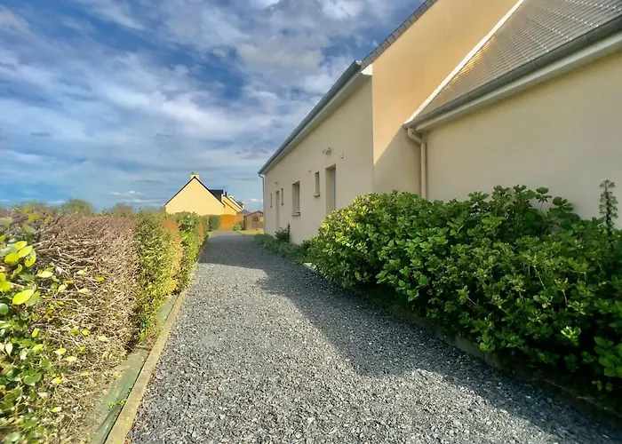 Family - Aux Portes De L'histoire * Tour-en-Bessin