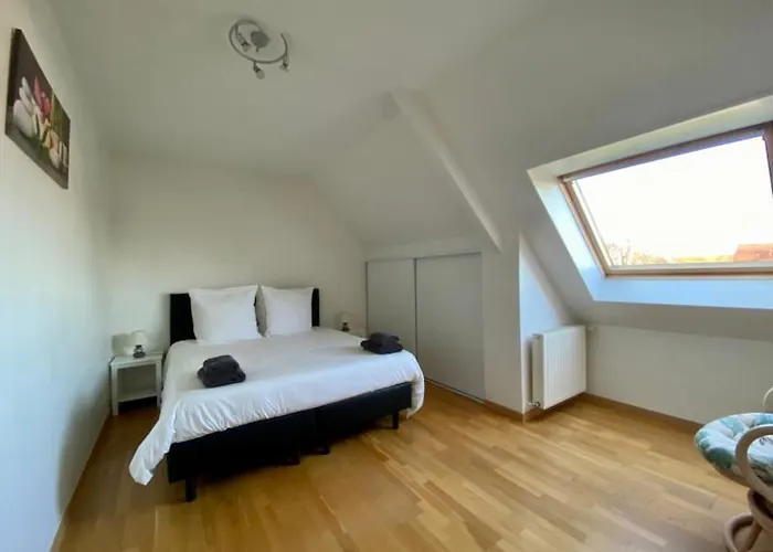 Family - Aux Portes De L'histoire Casa de Férias *