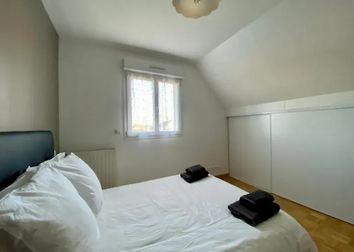 Family - Aux Portes De L'histoire *